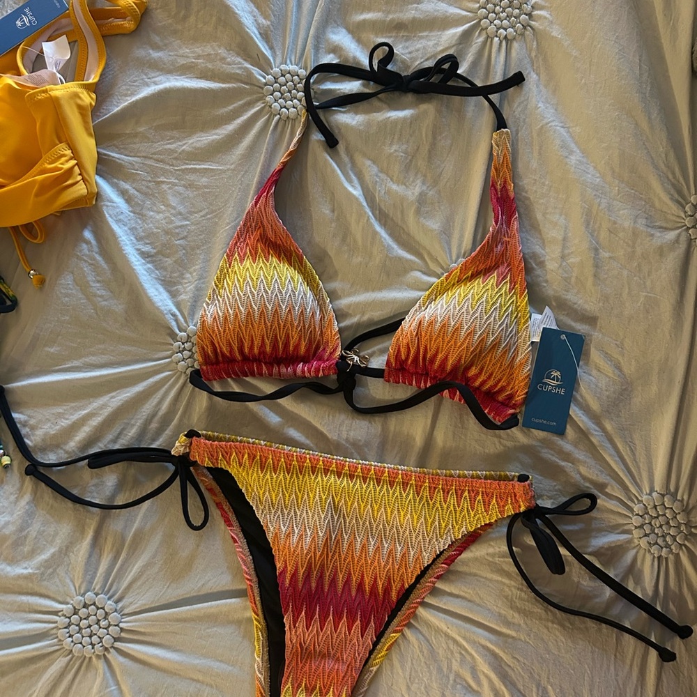 Cupshe Multicolor Zigzag Bikini Set